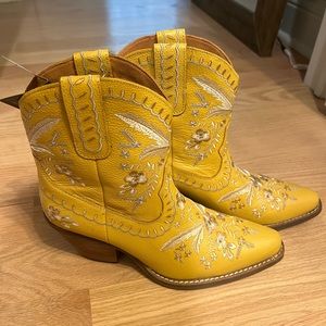 NWT Dingo Cowboy Boots